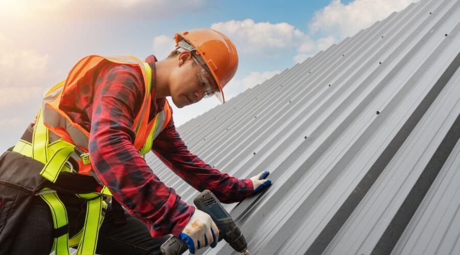 Professional Emergency Roof Repairs services in Newburg, ND